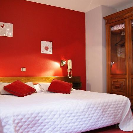 Logis Hotel De La Paix - Tournus Quarto foto